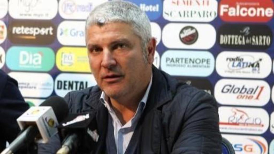 Calcio, Lega Pro: nuova panchina per Mario Somma, va al Foggia
