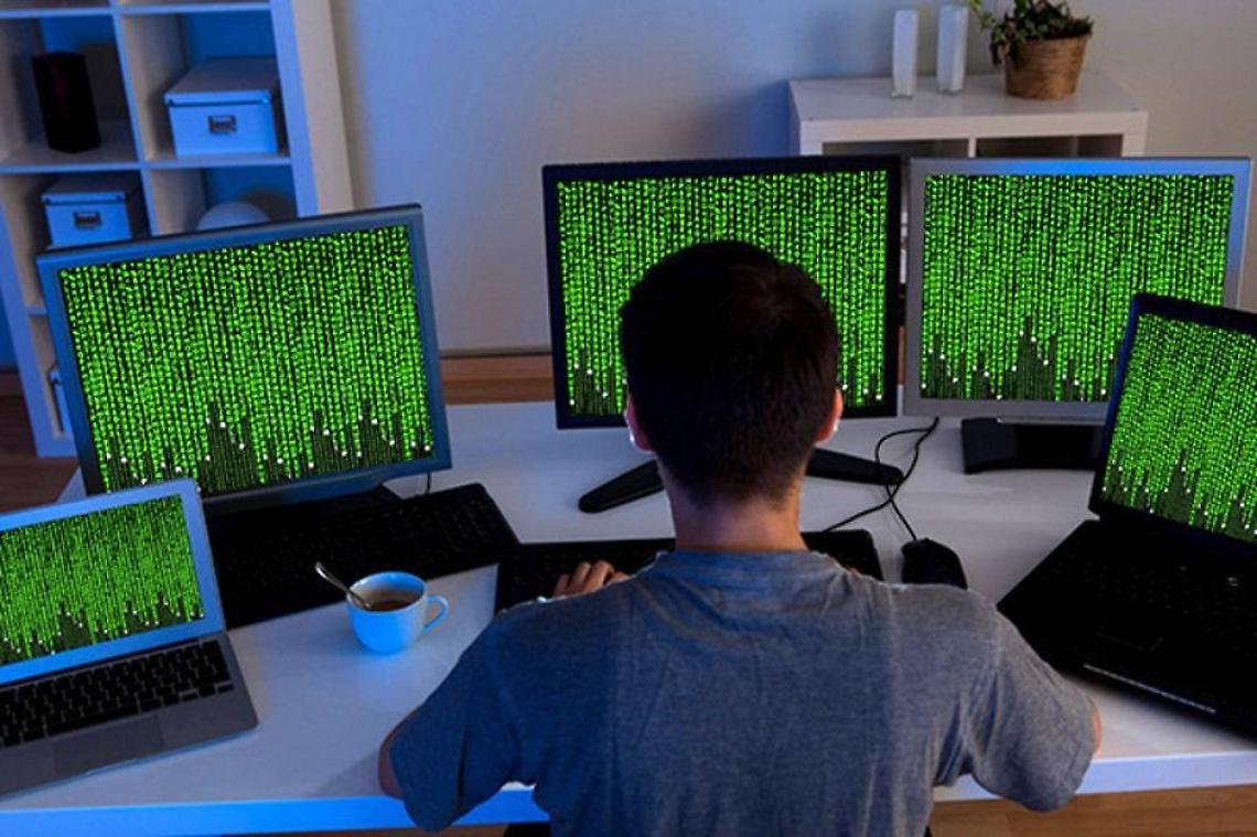 Virus nei pc e ricatti coi bitcoin, 7 indagati