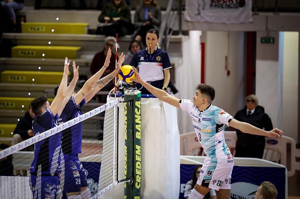 Top Volley Cisterna, pesante sconfitta contro la Pallavolo Padova