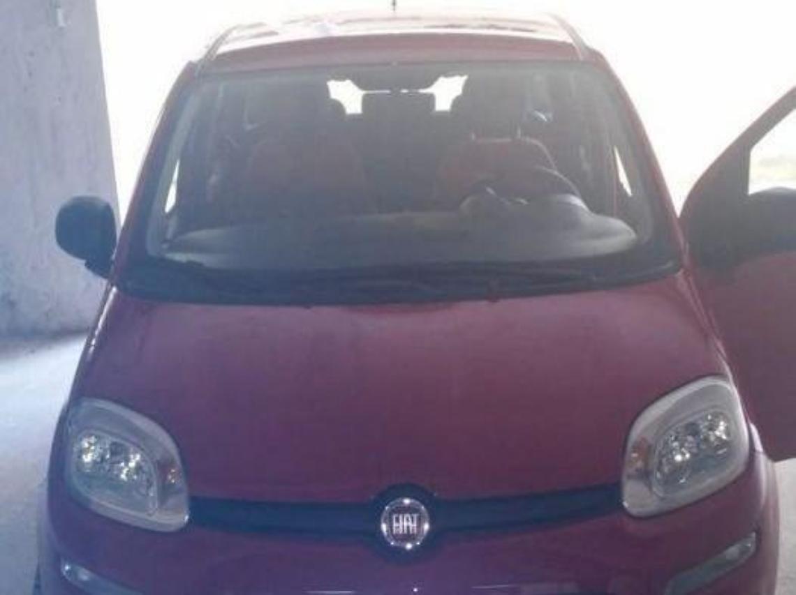 Le rubano l'automobile, la ritrovano i carabinieri
