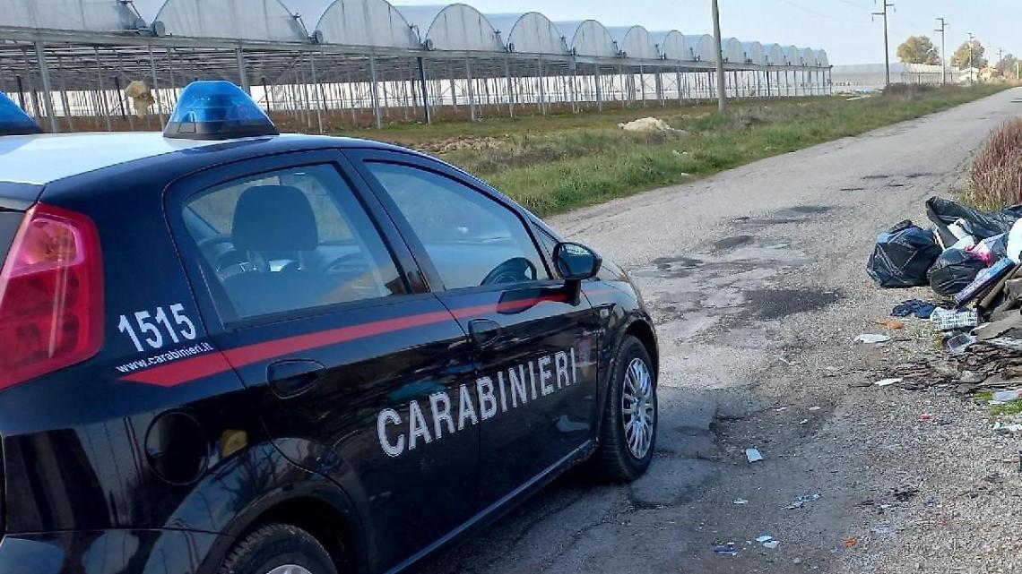 Abbandono di rifiuti, fioccano le multe da parte dei carabinieri forestali