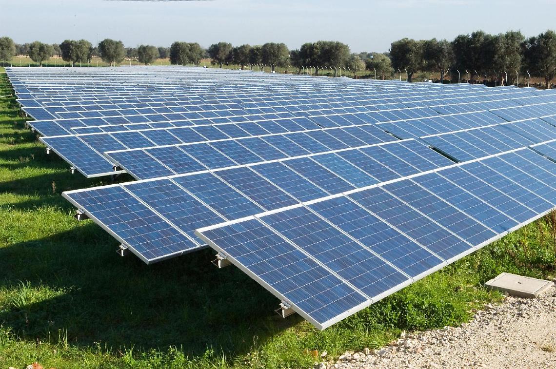 Impianti eolici e fotovoltaici, i nuovi criteri per lo sviluppo