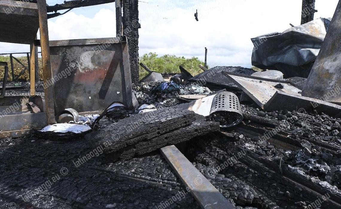 Caso chioschi a fuoco, le indagini: vecchie intimidazioni al vaglio