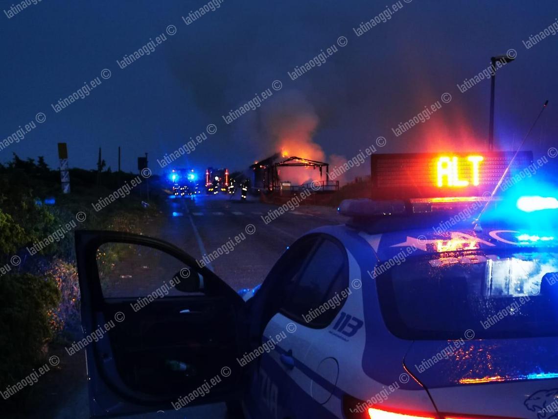 Chioschi incendiati al Lido, adesso indaga l'antimafia