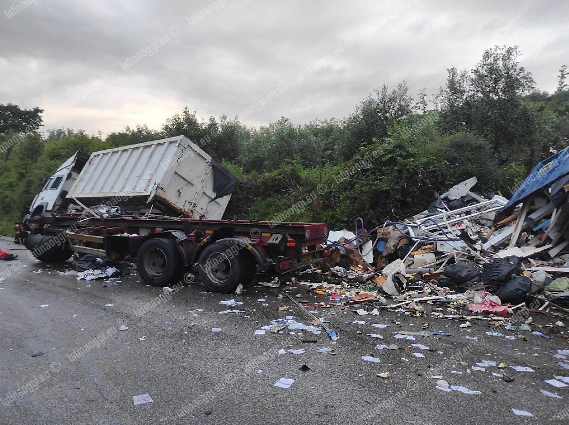 Incidente mortale a Lariano, il camion viaggiava su una strada vietata