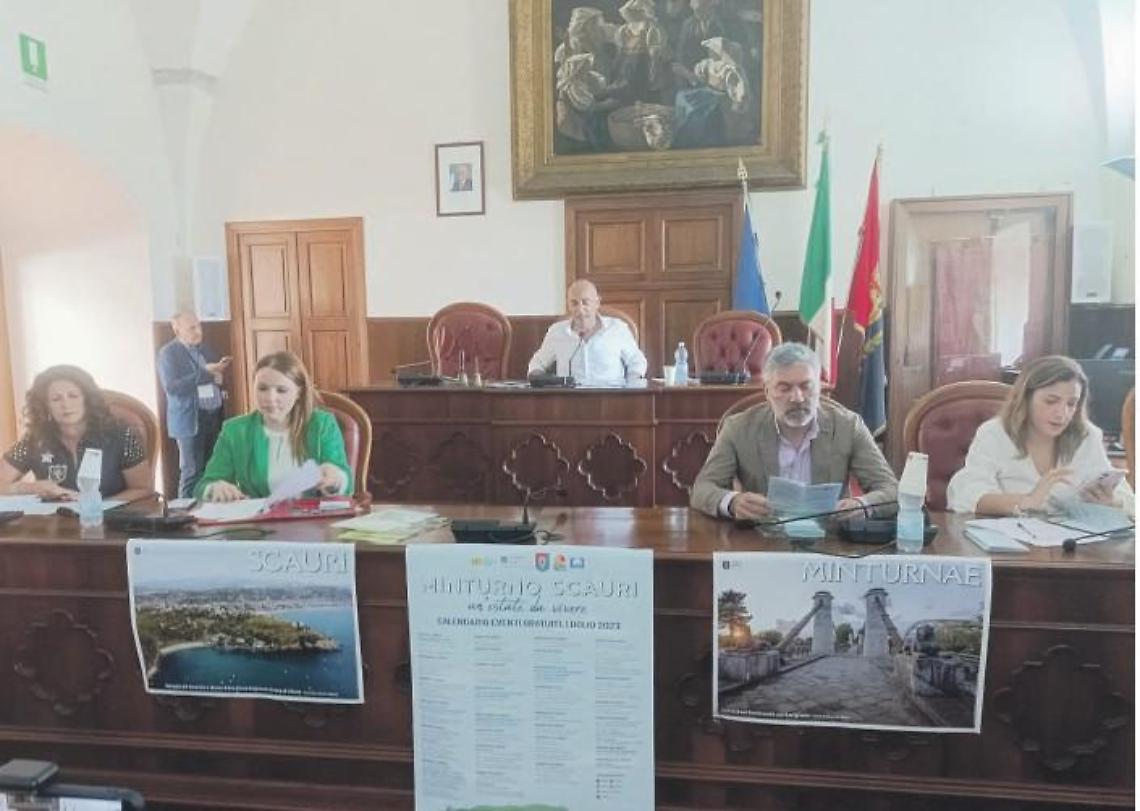 Minturno, il sindaco presente il programma degli eventi: "Estate sold out"