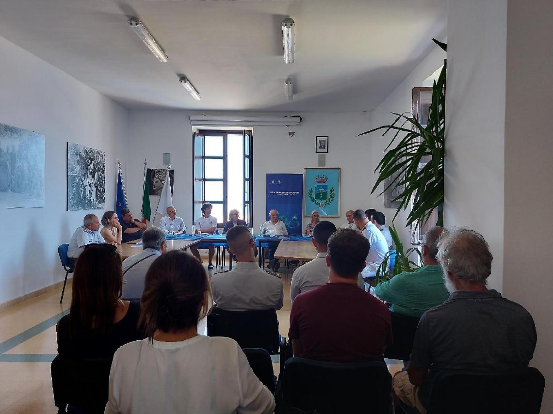 Goletta Verde fa tappa a Ventotene: l'isola e la sfida delle Cinque Vele