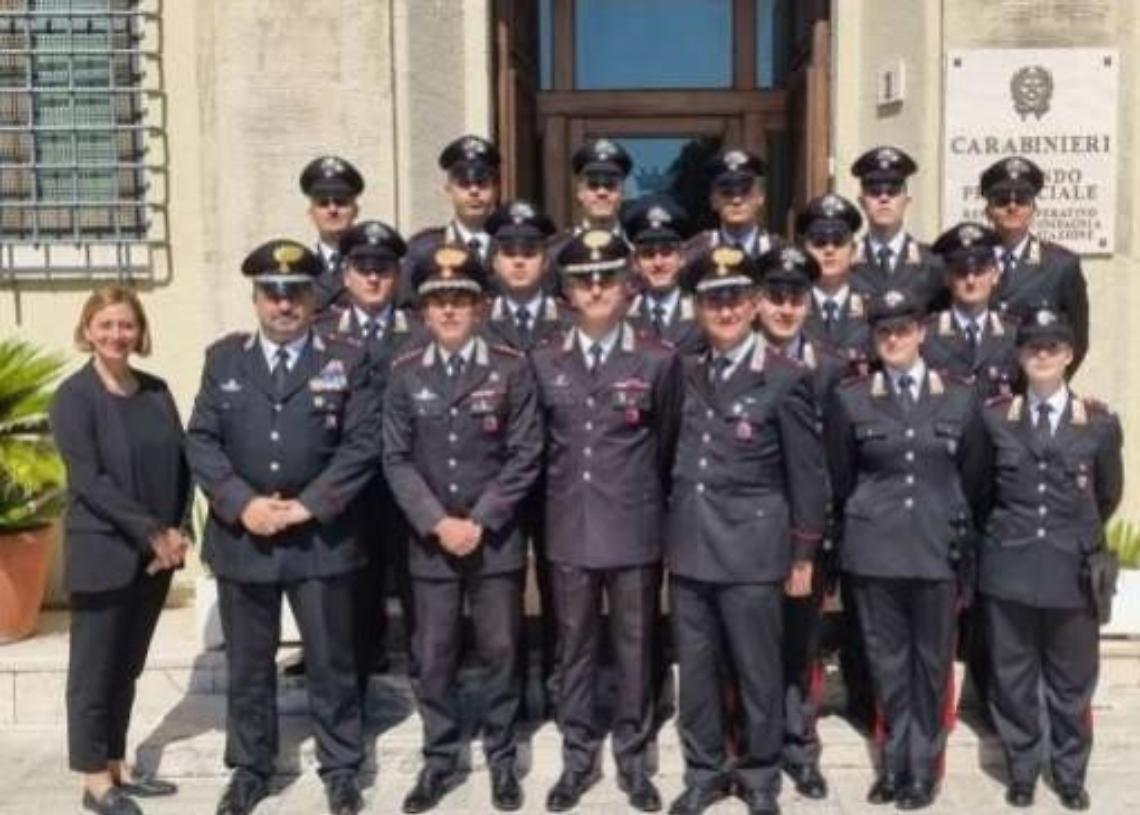 Il saluto degli allievi Marescialli al Colonnello Lorenzo D'Aloia