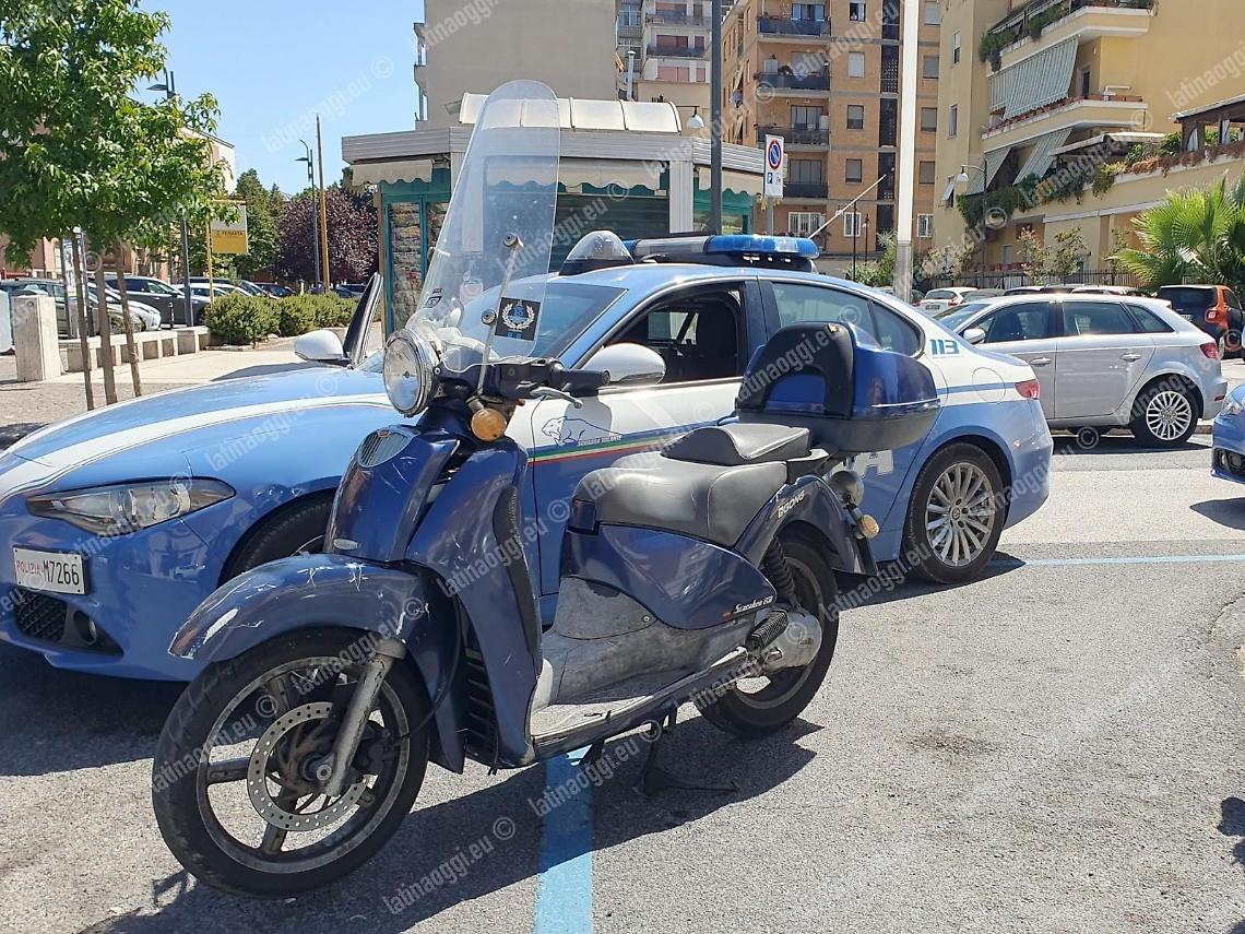 La Polizia trova un altro scooter utilizzato per i furti