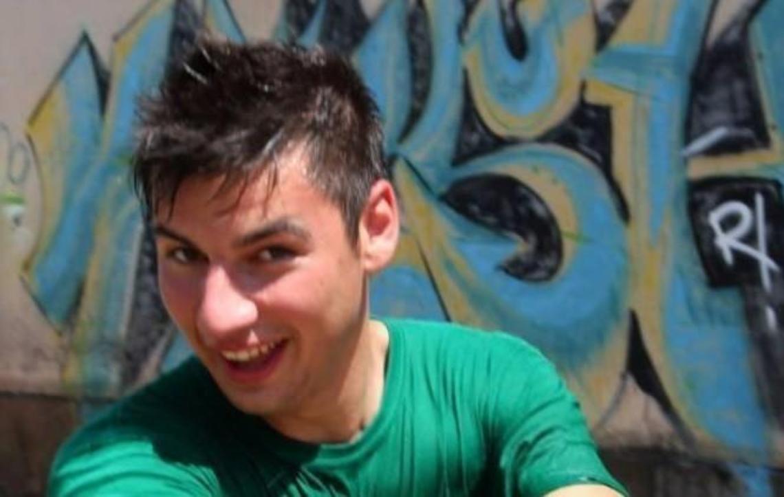 Gli artisti di strada ricordano l'amico Luca Violo nel decimo memorial