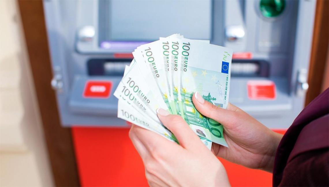 «Mamma ho perso il telefono e ho bisogno di 2900 euro...» ma la truffa salta