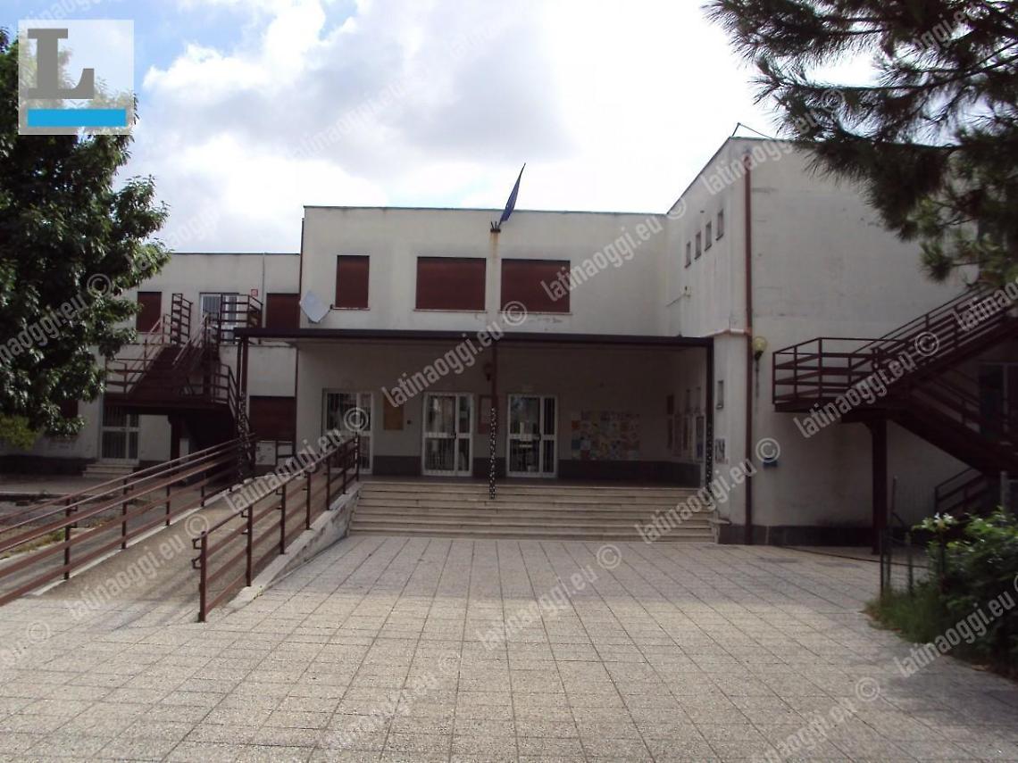 Aule allagate alla Montarelli, la scuola chiude due giorni