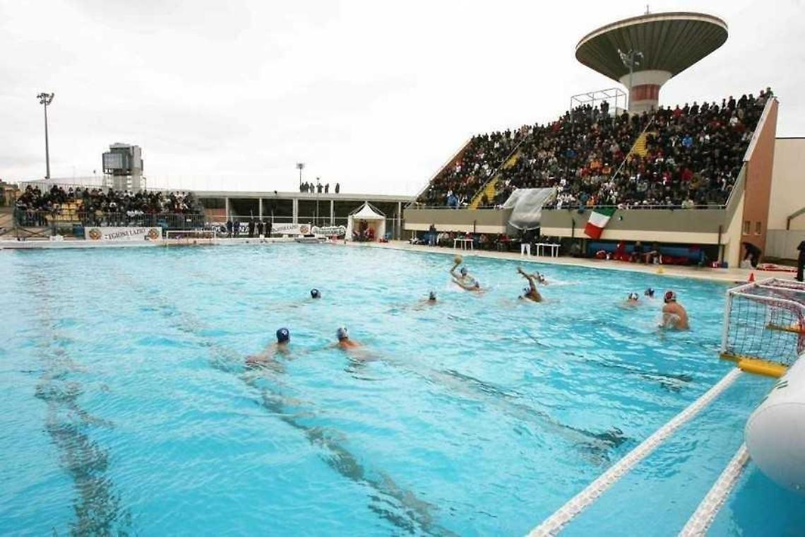 Piscina comunale, il Movimento 5 Stelle: «Scontiamo anni di malagestione»