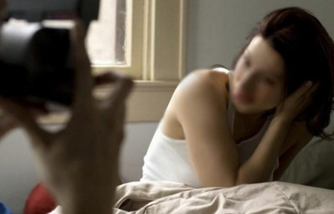 Latina, lascia l'amante e lui manda il video hot al marito