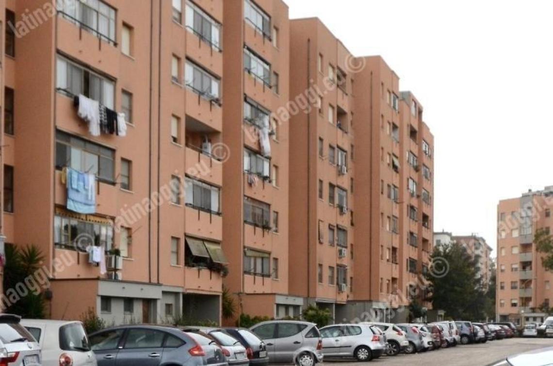 La cantina diventa alloggio. Blitz della Polizia Locale