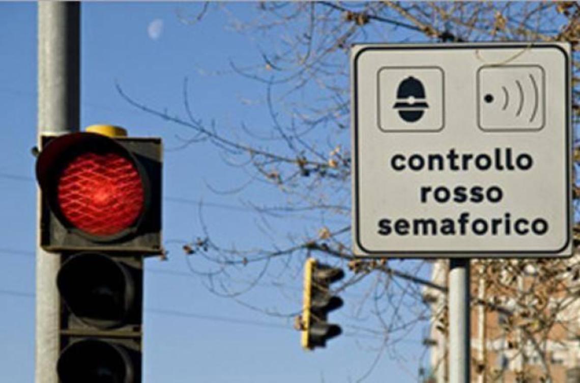 Guasto semaforo in via Ugo La Malfa, le informazioni dal Comune