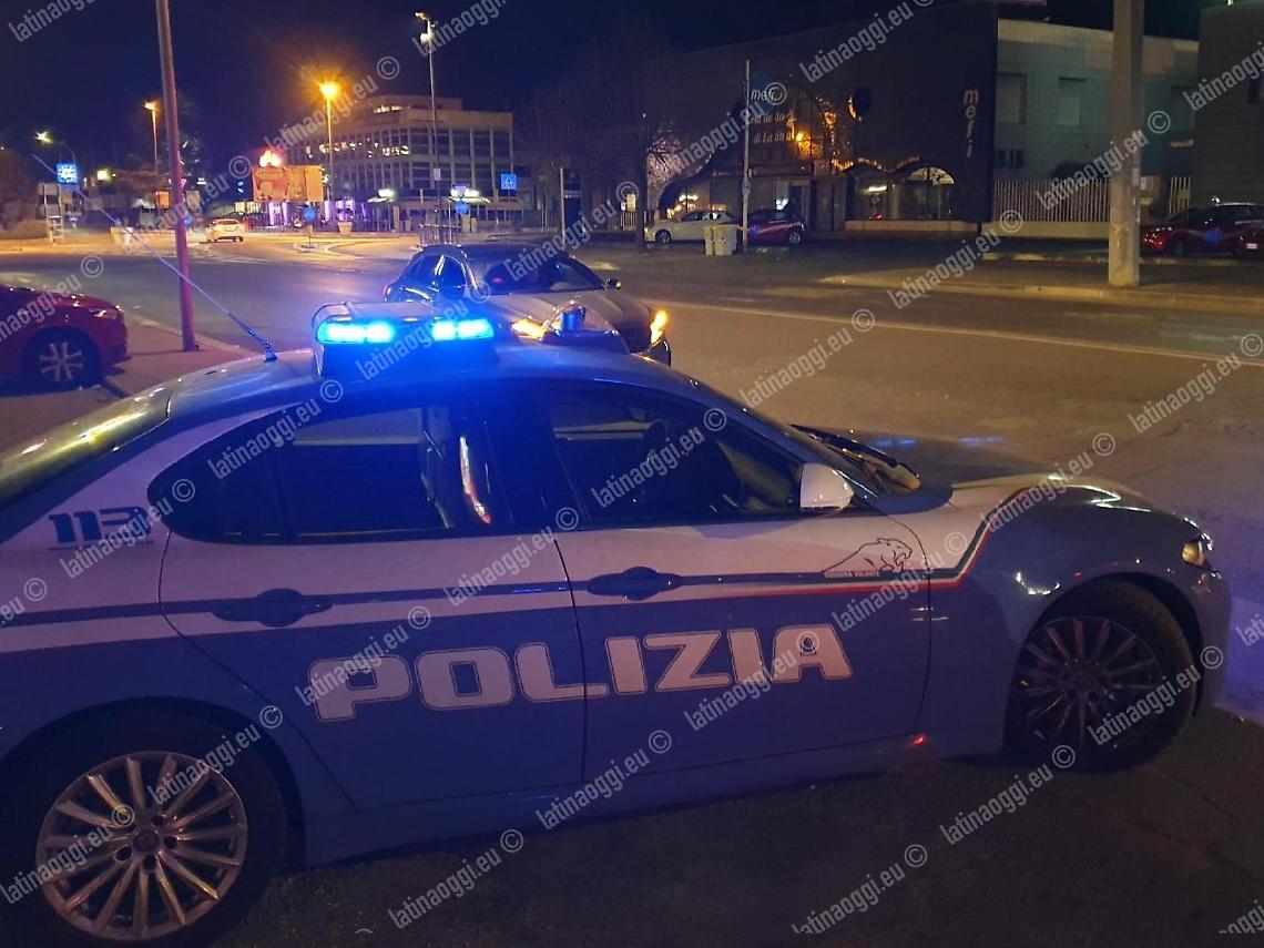 Prende i soldi in cassa, arrestato per furto