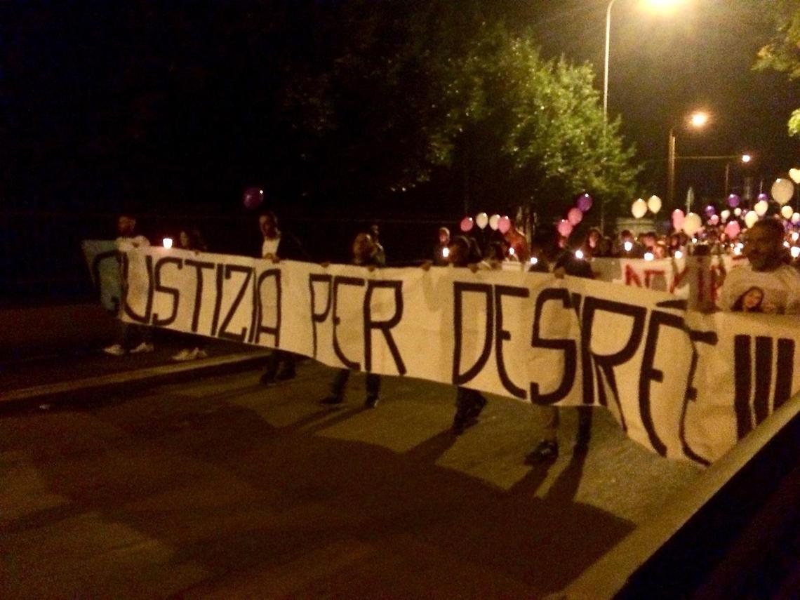 «Uccidono i nostri figli, restino dentro»