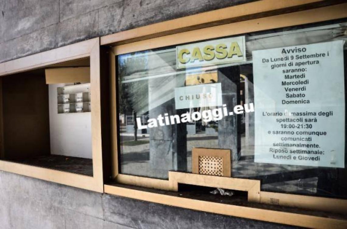 Bufera sull'acquisto del cinema Augustus