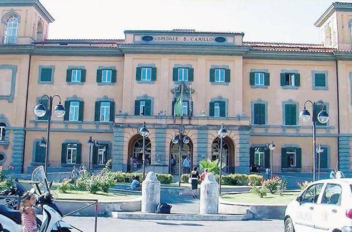 Cade dalla bicicletta elettrica, grave un 67enne
