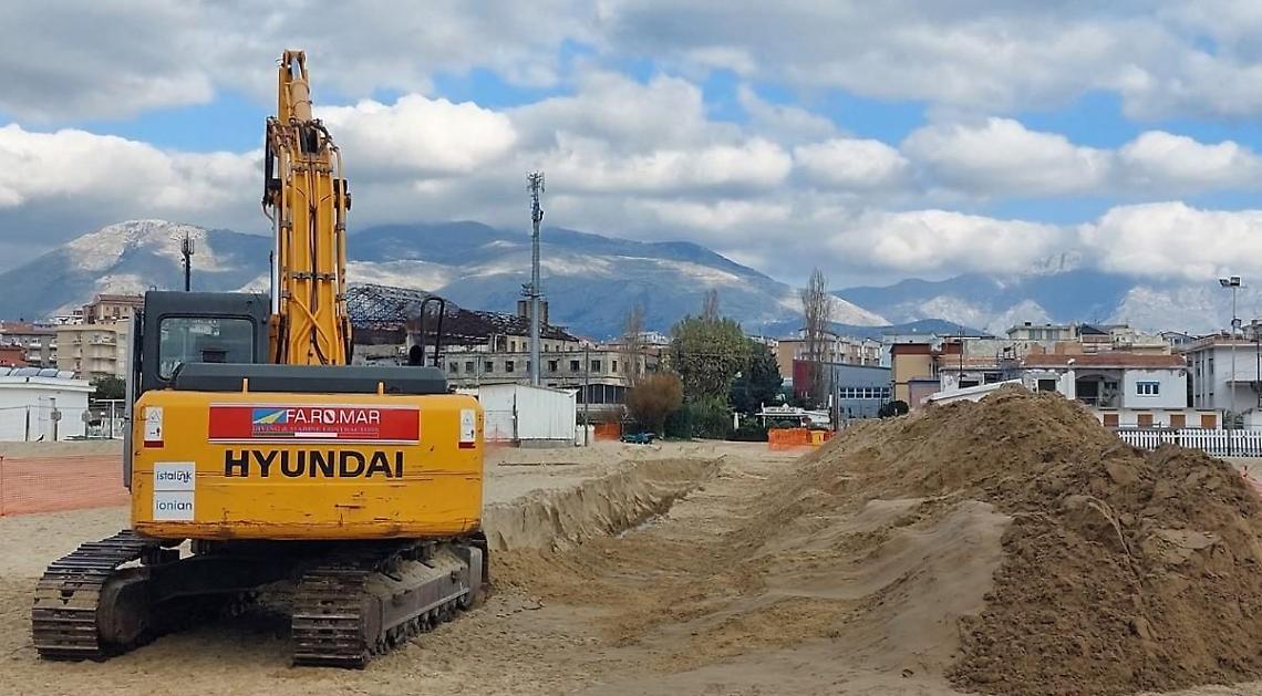 Scavi a Serapo per la fibra ottica delle isole