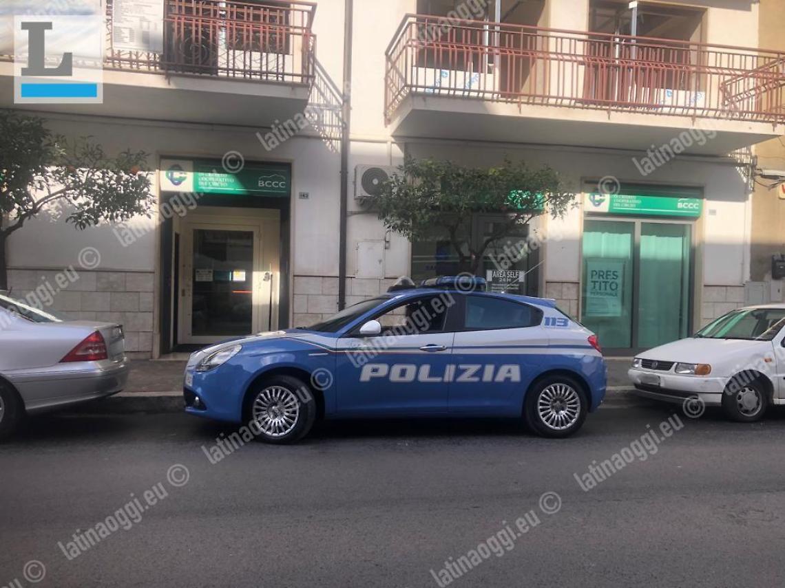 Rapina in banca, colpo da 50mila euro