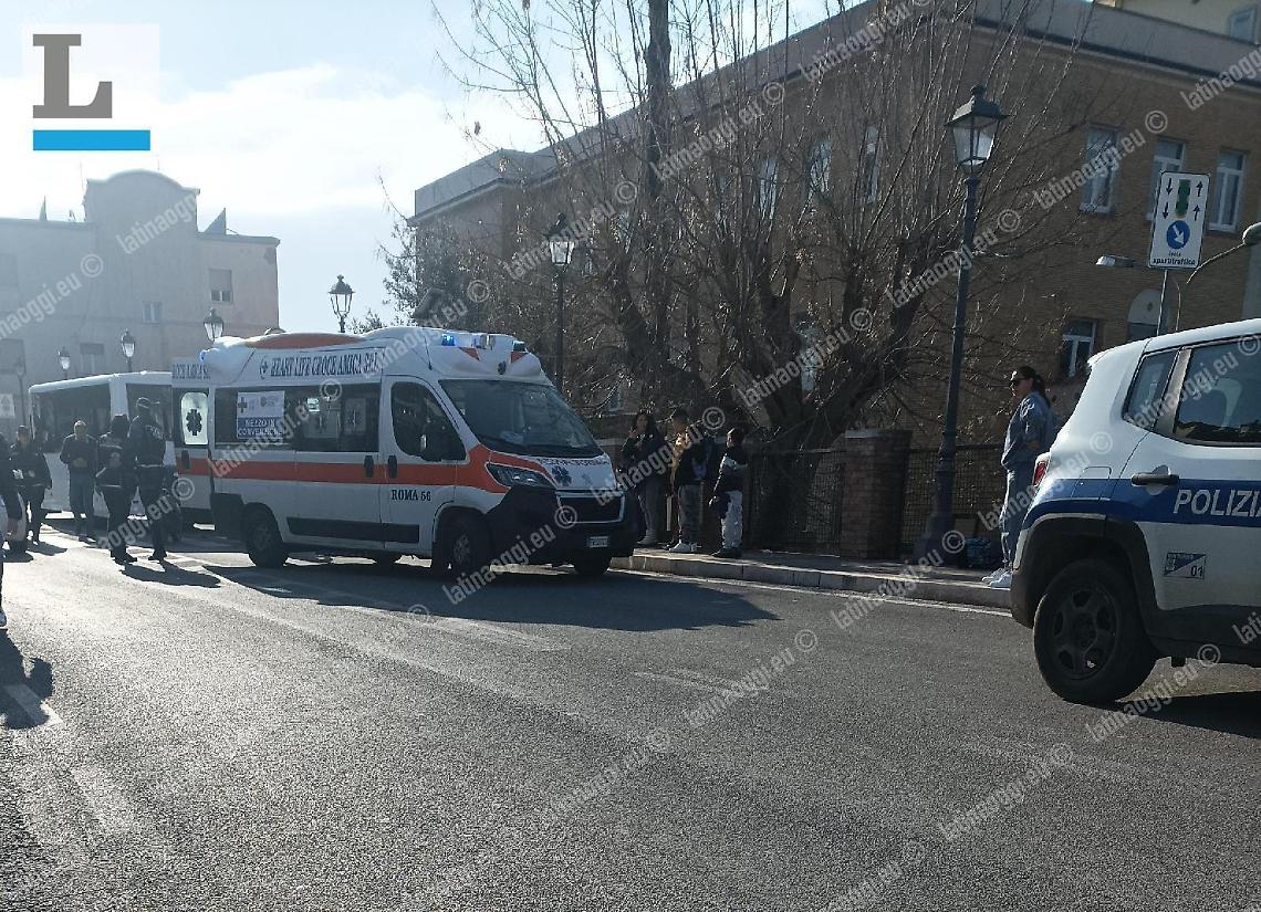 Incidenti in serie, tre persone ferite