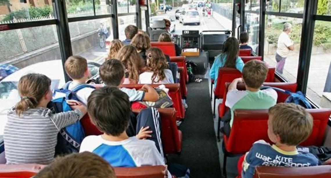 Pullman senza revisione, alunni appiedati