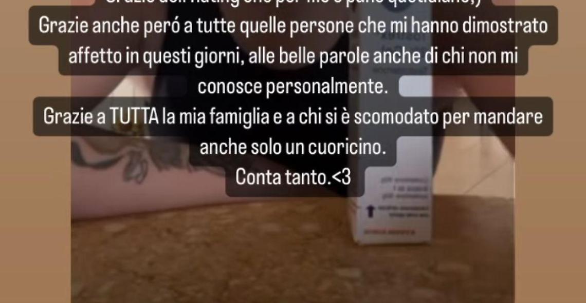 Sta cambiando sesso, giovane sommerso dagli insulti sui social