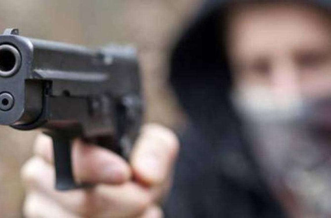 Rapinatore poco credibile messo in fuga dalle tabaccaie