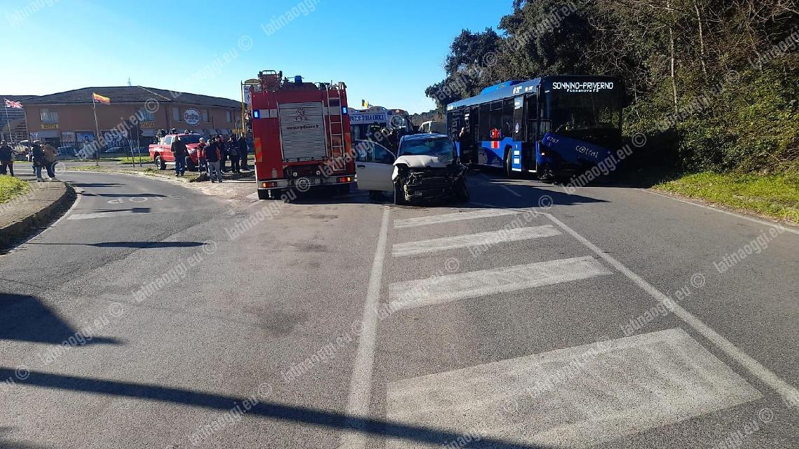 Scontro mortale all'incrocio tra la Sp Marittima e la Sp Sonninese