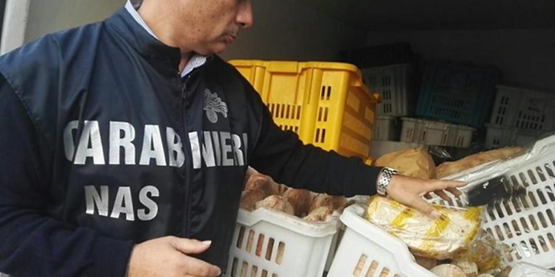 Blitz del Nas nel panificio, sequestrati tre quintali di alimenti