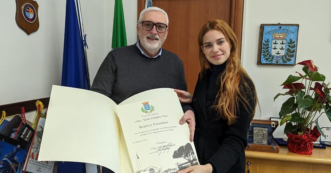 Il sindaco Lanfranco Principi con l'attrice Beatrice Fiorentini