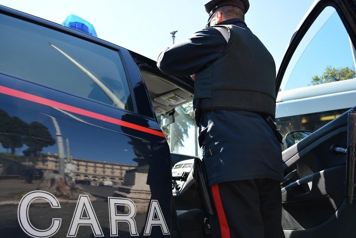 Presenta un certificato falso per ottenere il metadone