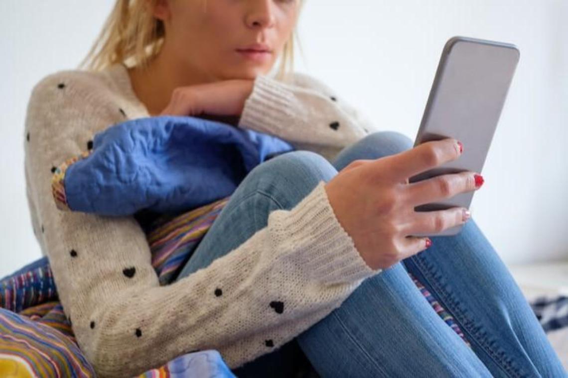 Spogliate con la app Bikinioff, scatta l'indagine per molestie sessuali