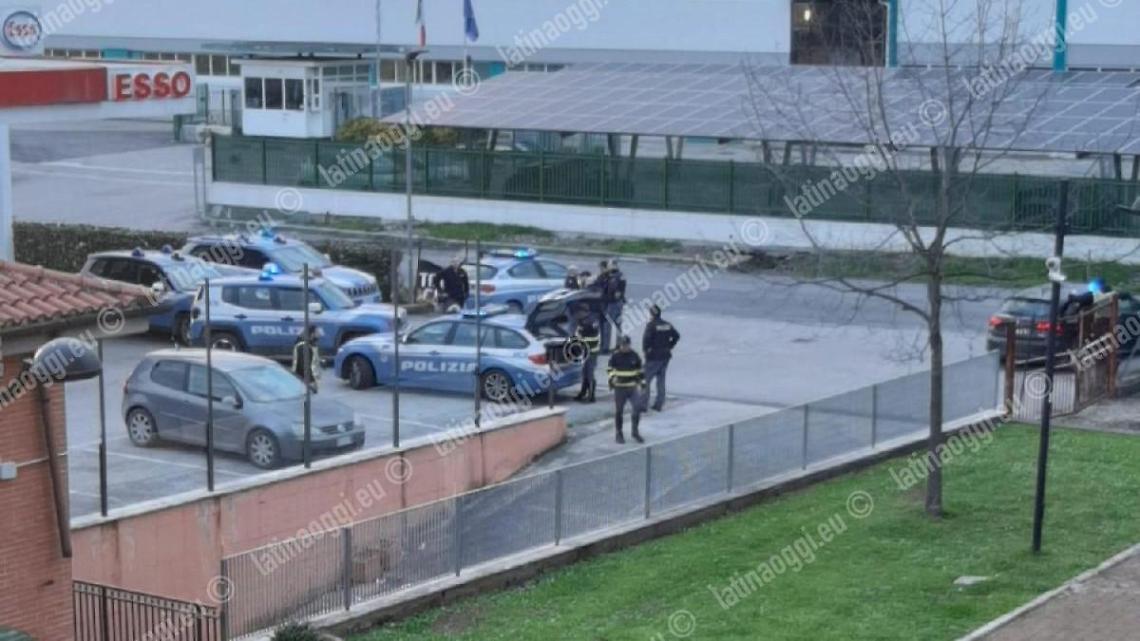 Armi in auto e a casa, fermato dalla Polizia di Stato