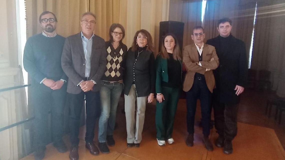 Fiume, delegazione di Latina ricevuta dal console Ruggiero