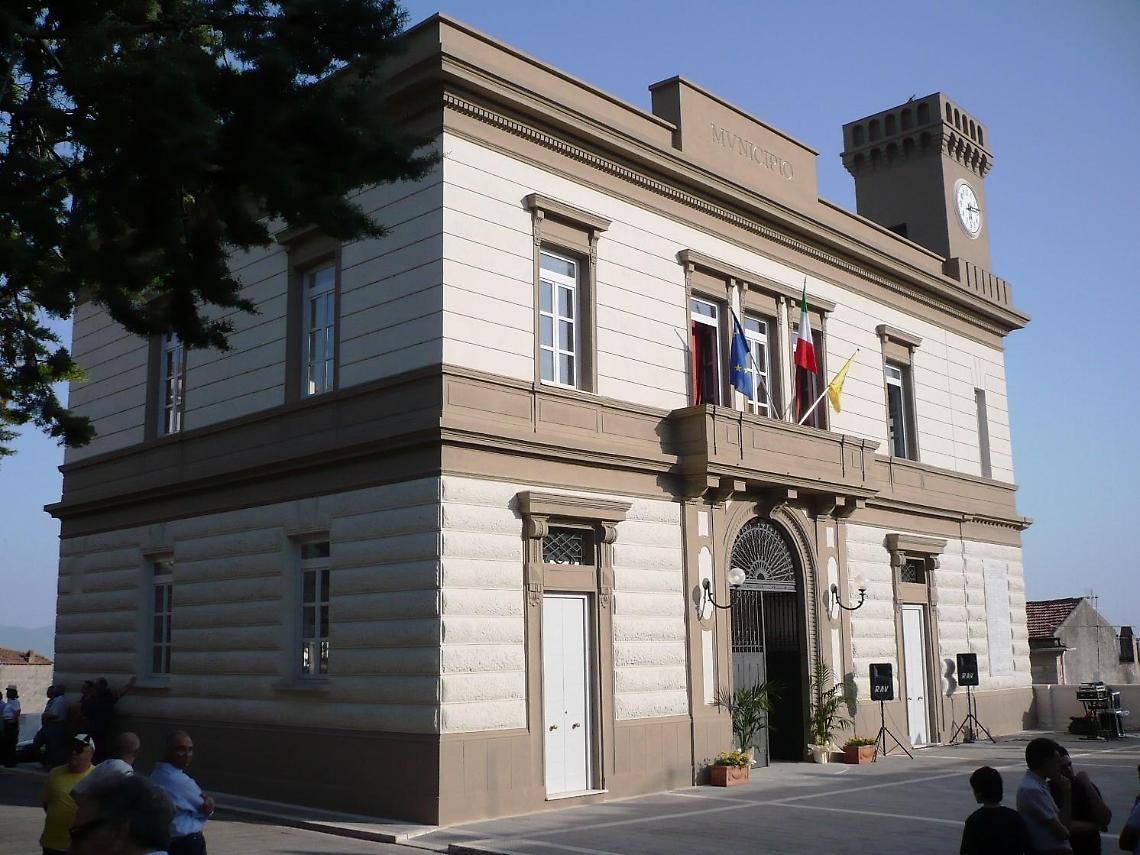 La minoranza chiede le dimissioni del primo cittadino