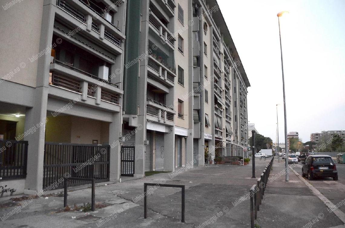 Salma della madre portata via dopo 7 giorni, ma ora il signor Ettore deve lasciare la casa popolare