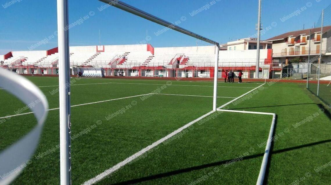 I vandali tagliano e portano via le reti delle porte, salta la partita degli Allievi al Riciniello
