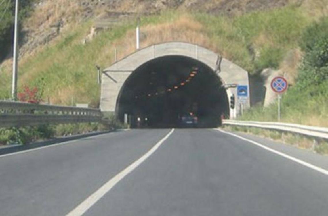 Tutor nella galleria Monte Giove, entro fine mese saranno ultimati i lavori di installazione