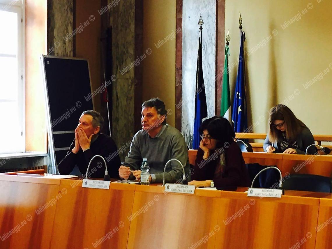 Matrimonio di sabato in Comune per l'assessore Costanti, Lbc si divide sulla deroga concessa