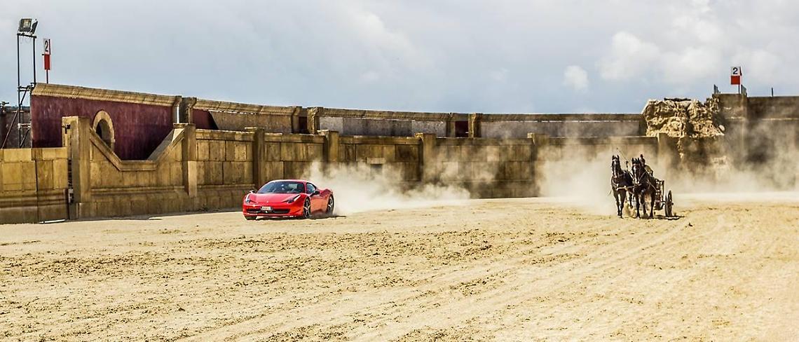Sfida senza precedenti a Cinecittà World: nell'arena di Ben Hur Ferrari contro biga