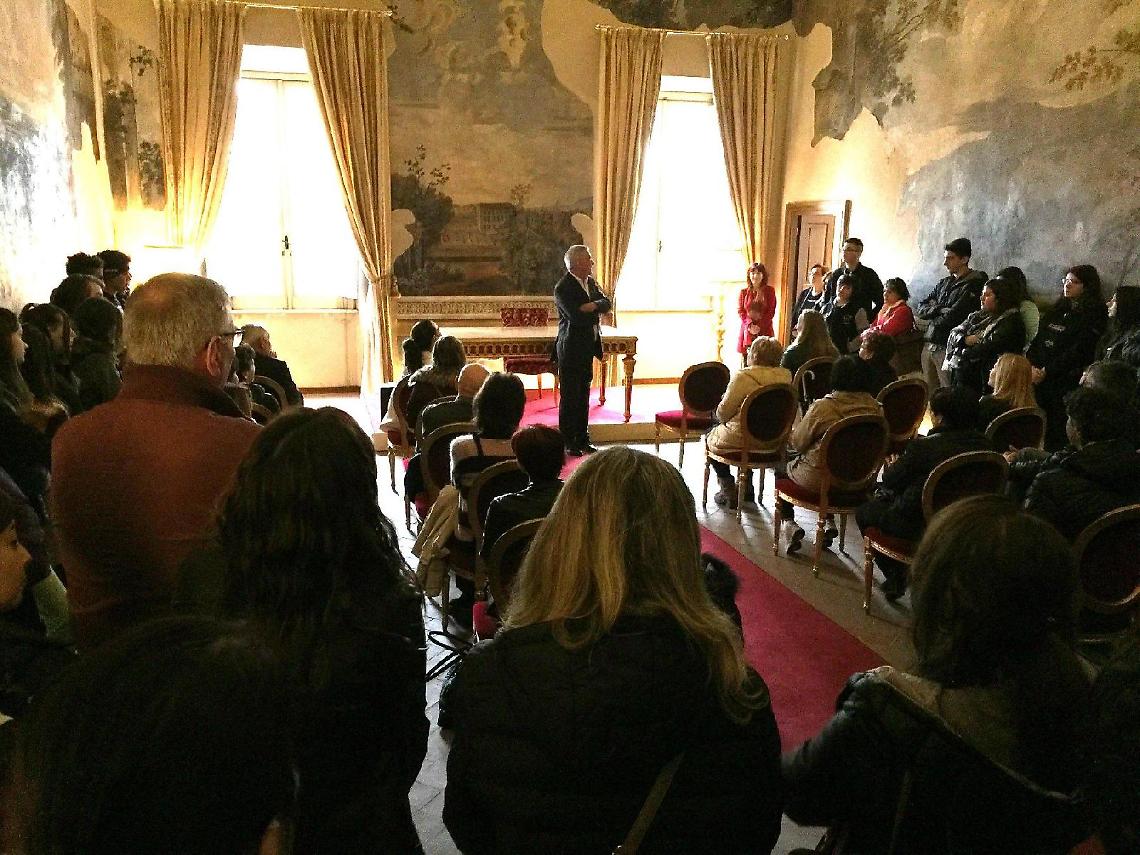 Consegnate due borse di studio a due alunne dell'istituto comprensivo Leone Caetani