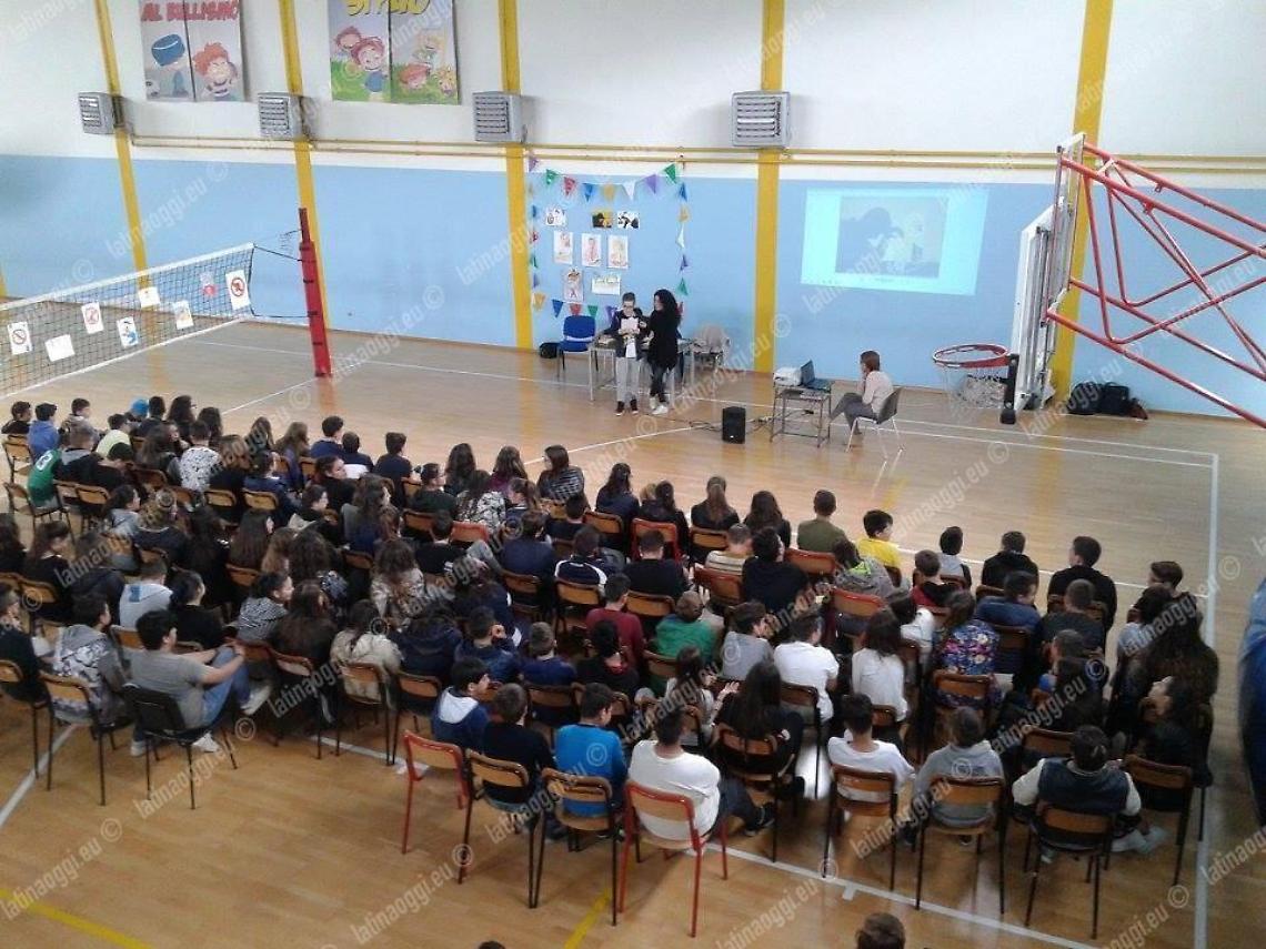 Un piano per contrastare la dipendenza dall'alcol, la prevenzione parte dalle scuole