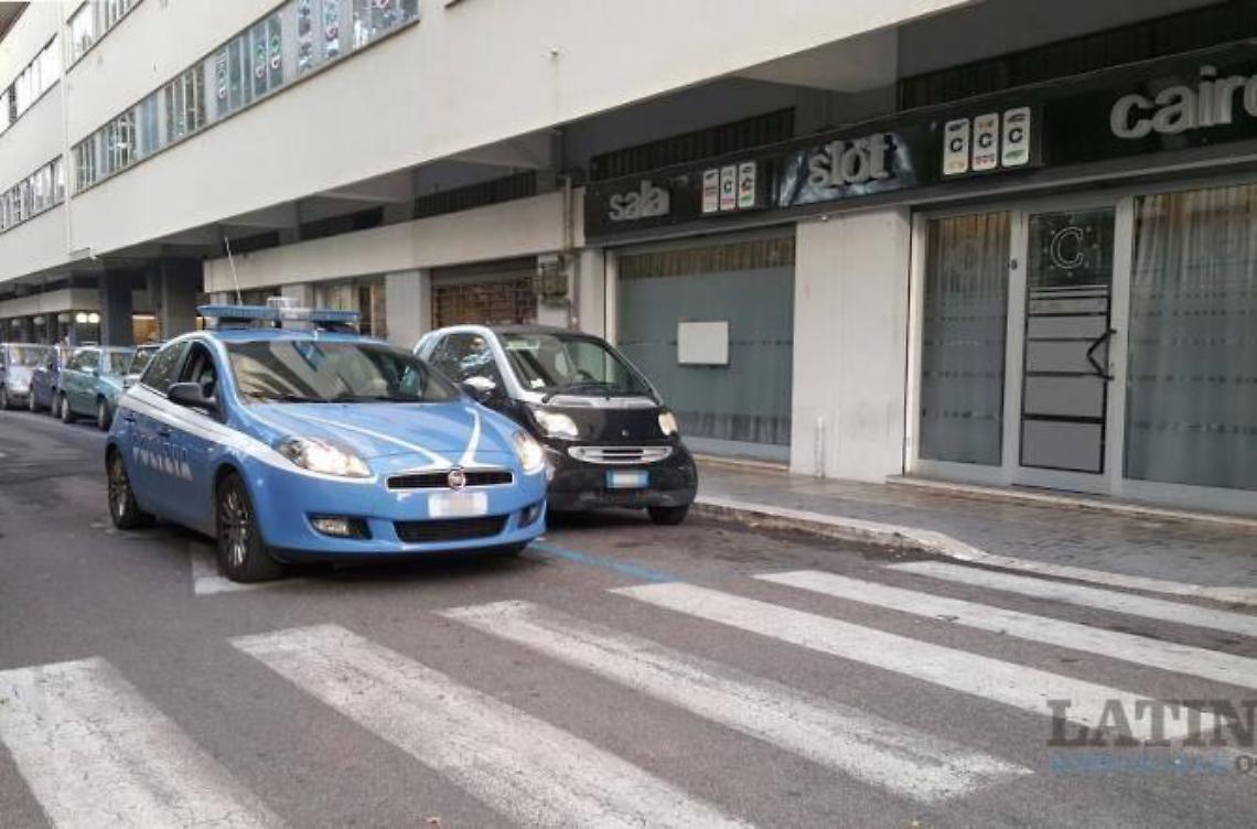 Rapina con la pistola nella sala slot, secondo colpo nell'attivit&agrave; all'angolo di via Cairoli
