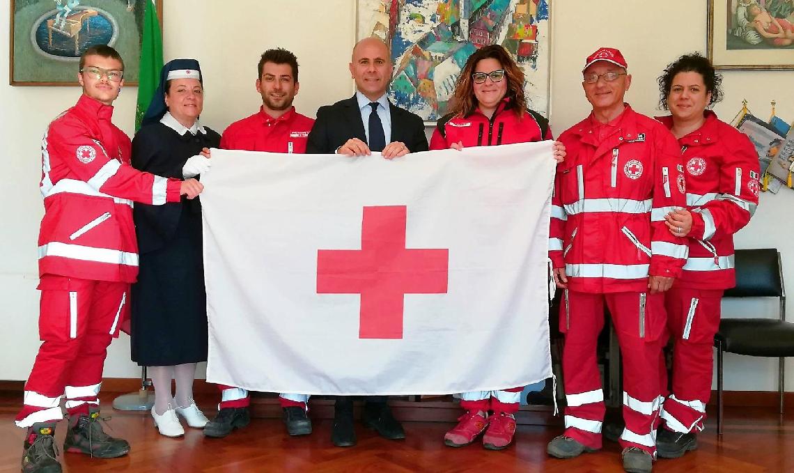 I volontari ricevuti in Comune dal sindaco per la settimana mondiale della Croce rossa italiana