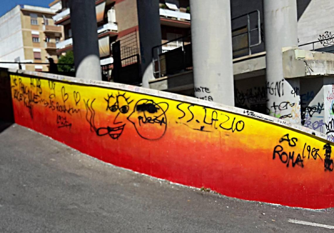 Ancora atti vandalici: imbrattato il murales degli scout nei pressi del palazzo comunale
