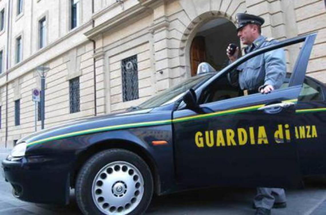 Confisca di beni per oltre un milione. Stangata per l'esponente del clan camorristico Licciardi