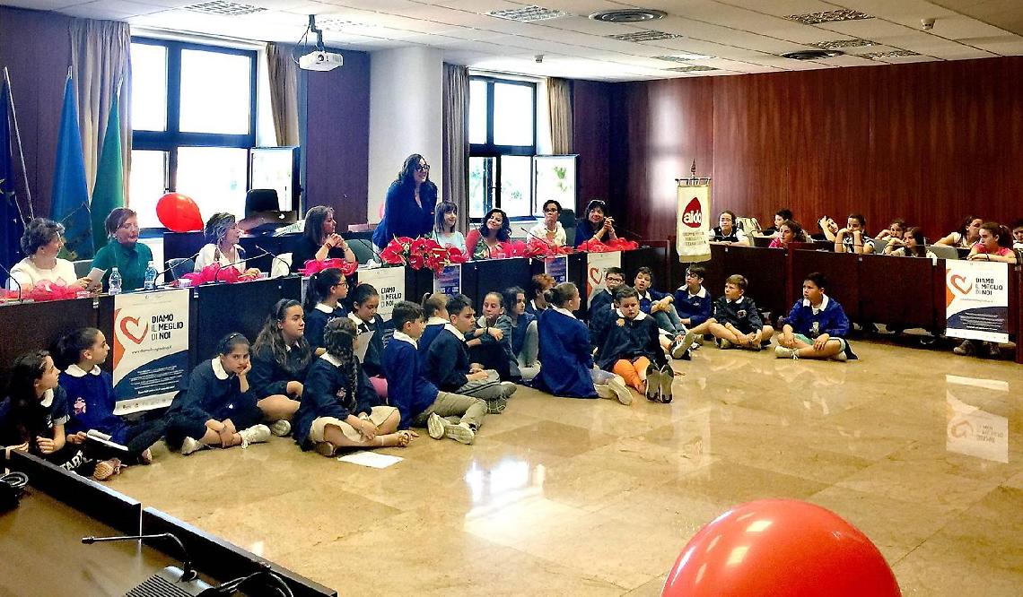 Premiazione del concorso Aido "Donare è", gara di solidarietà tra i banchi di scuola